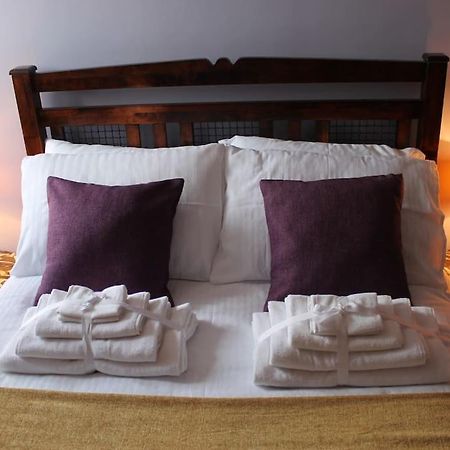 フェリックストウ Stoneleigh Bed & Breakfast エクステリア 写真